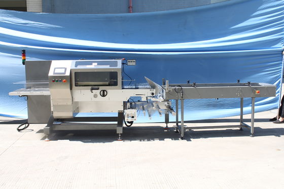 anchura horizontal de la película de la máquina 500m m del abrigo del flujo de la almohada del pan 3kw